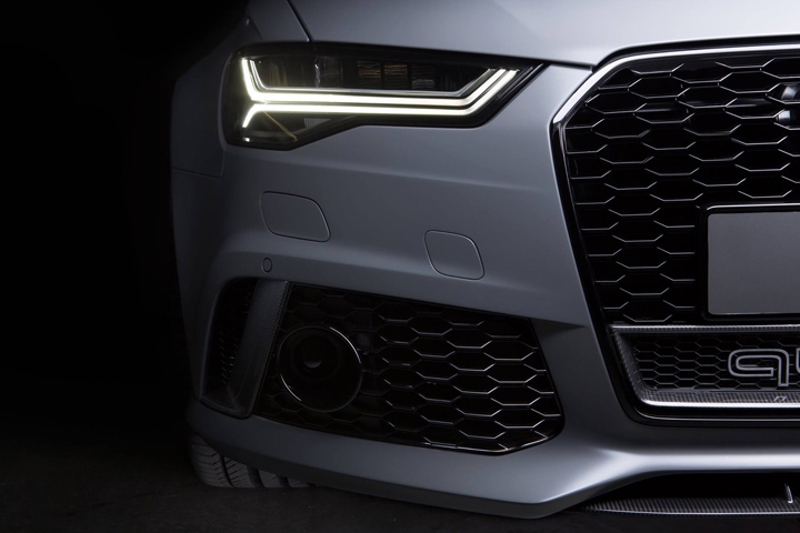 RS6 Car Front